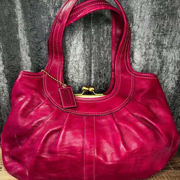 バッグ Coach Ergo Pleated Frame Kiss Rock Bag NWT Coach Ergo Leather Pleated Frame Kisslock Saffron Yellow